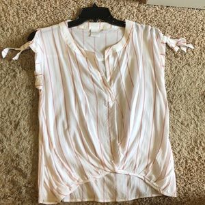New York & Company SoHo Short Tie Sleeve Top